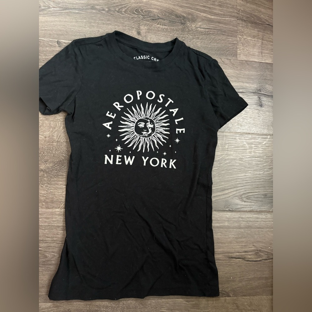 Aeropostale Black Sun Graphic Tee size XS